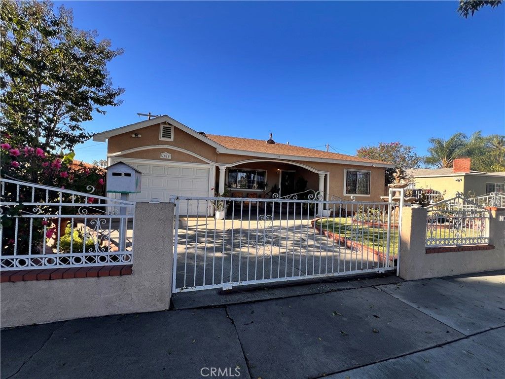 4815 Olanda, Lynwood, CA 90262 — exterior
