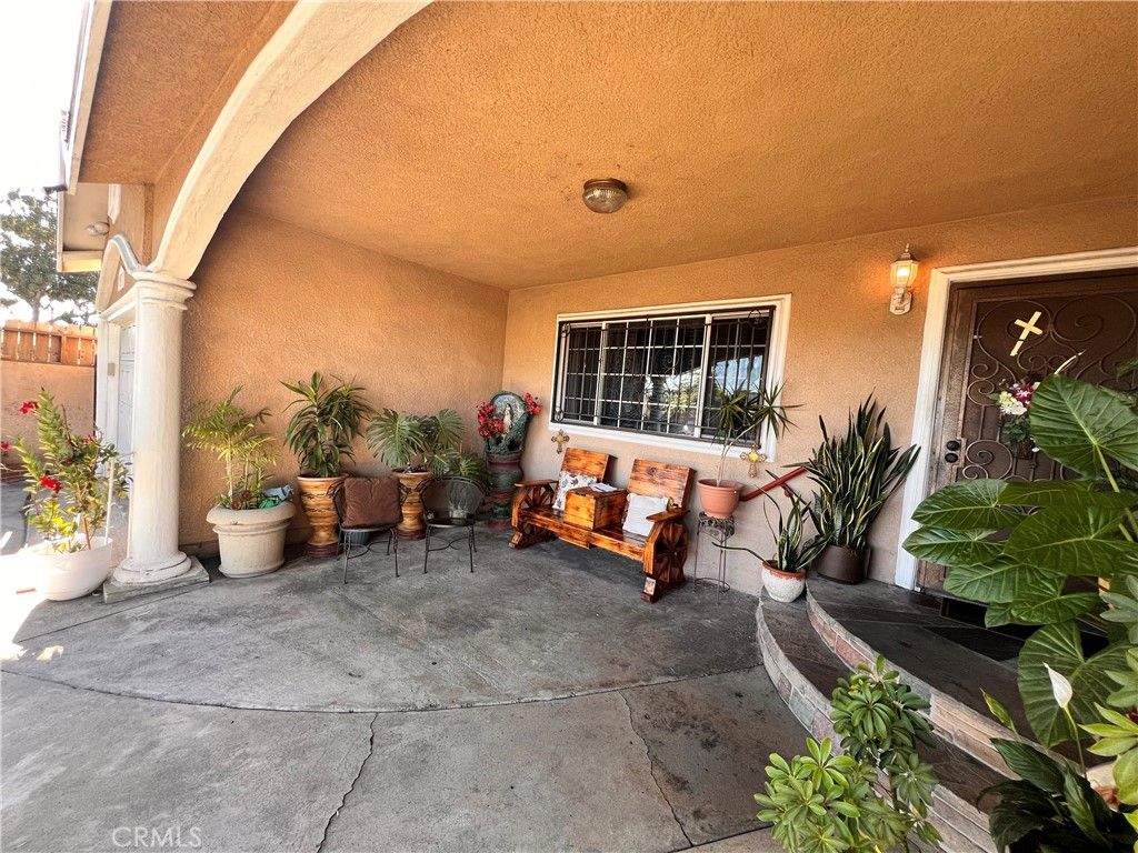 4815 Olanda, Lynwood, CA 90262 — photo 3