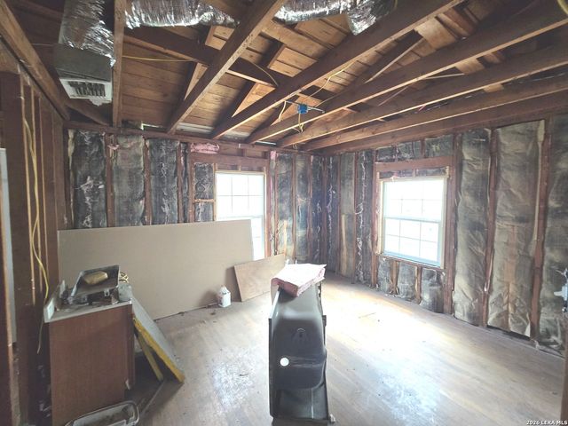 331 Weinberg, San Antonio, TX 78214