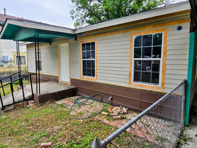 331 Weinberg, San Antonio, TX 78214