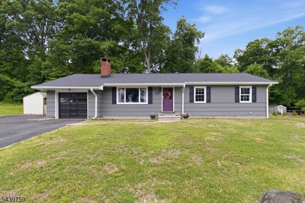 69 High Ave, Randolph Twp., NJ 07869