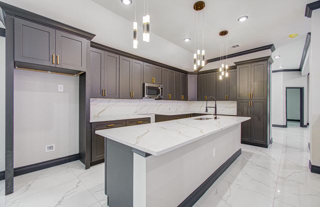 14414 Castle Cove Lane, Houston, TX 77044