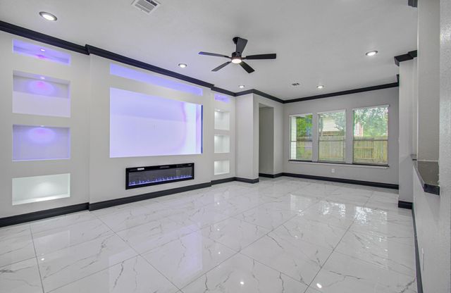 14414 Castle Cove Lane, Houston, TX 77044