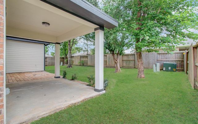 14414 Castle Cove Lane, Houston, TX 77044