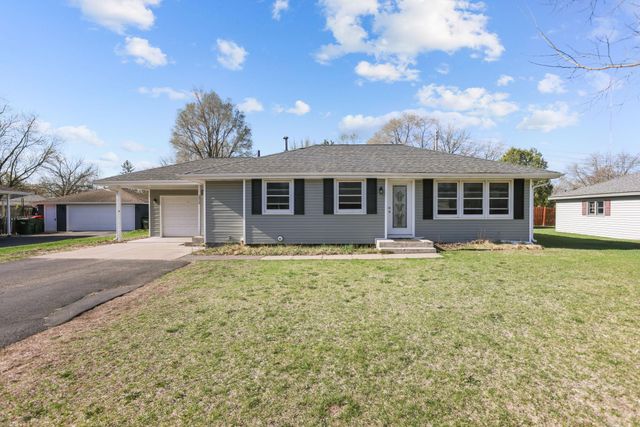 2924 116th Avenue NW, Coon Rapids, MN 55433