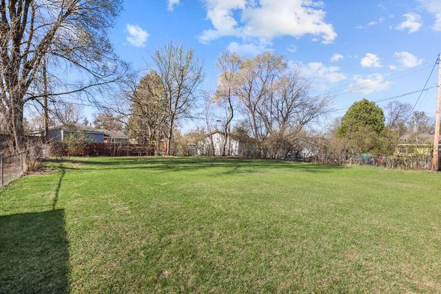 2924 116th Avenue NW, Coon Rapids, MN 55433