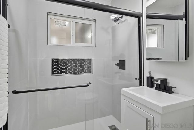 415 417 26th St., National City, CA 91950