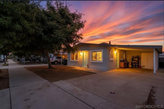 415 417 26th St., National City, CA 91950