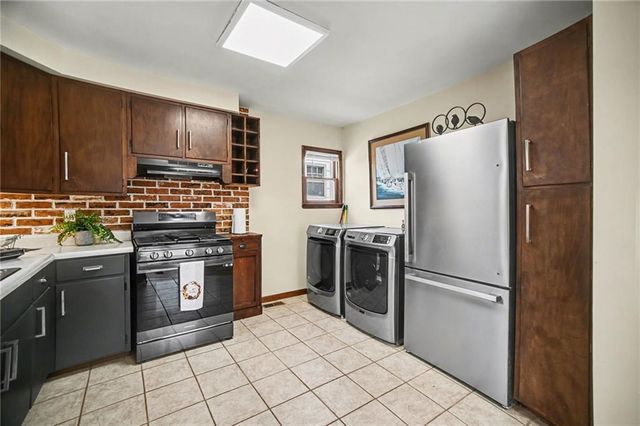 1336 S 17th Street, St Joseph, MO 64507