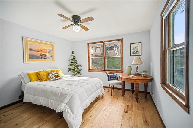 1336 S 17th Street, St Joseph, MO 64507