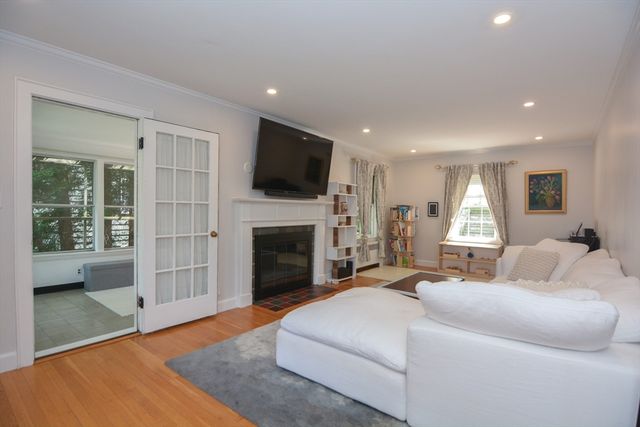 10 Radcliffe Rd, Belmont, MA 02478