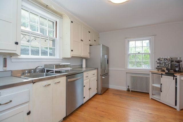 10 Radcliffe Rd, Belmont, MA 02478