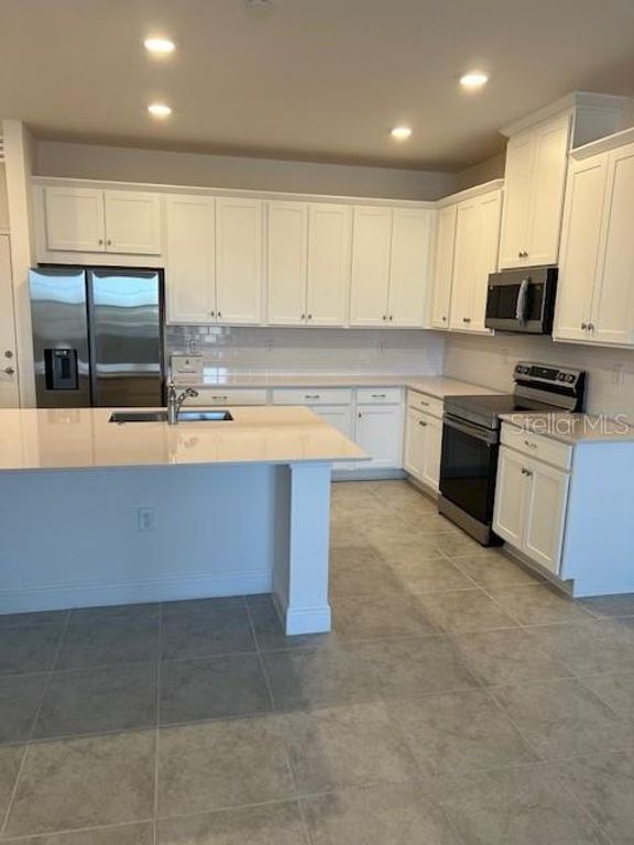 Image 5 of property listing at 3862 KNOTTY PINE STREET, St Cloud, FL 34772