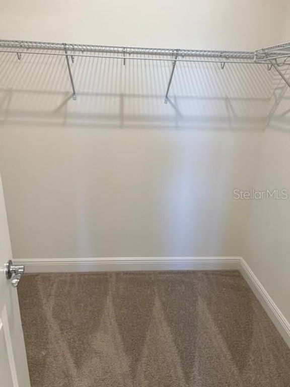 Image 9 of property listing at 3862 KNOTTY PINE STREET, St Cloud, FL 34772