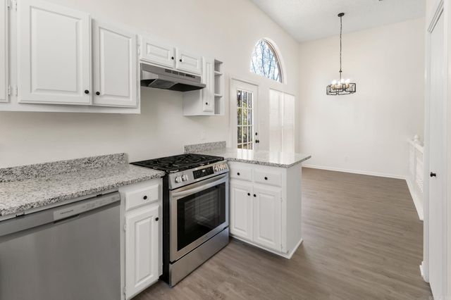 18 Summerwood Drive, Benton, AR 72019