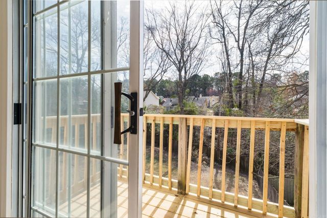 18 Summerwood Drive, Benton, AR 72019