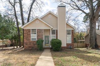 18 Summerwood Drive, Benton, AR 72019