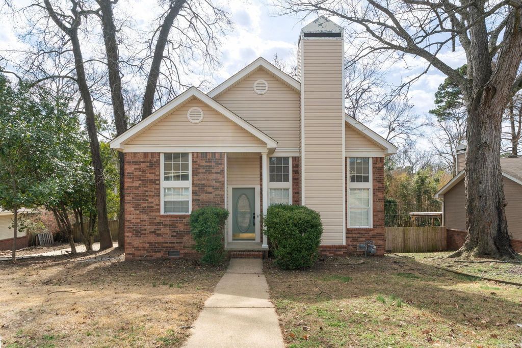 18 Summerwood Drive, Benton, AR 72019