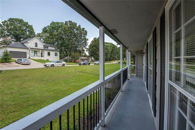 6109 Ridge Way, Douglasville, GA 30135