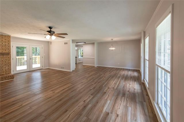 6109 Ridge Way, Douglasville, GA 30135