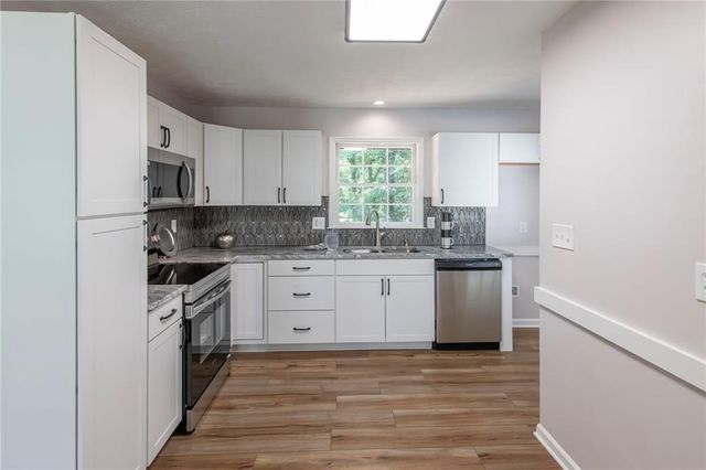 6109 Ridge Way, Douglasville, GA 30135