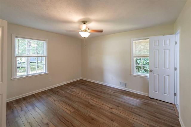 6109 Ridge Way, Douglasville, GA 30135