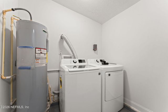 1817 BANBURY Road, Jacksonville, FL 32211