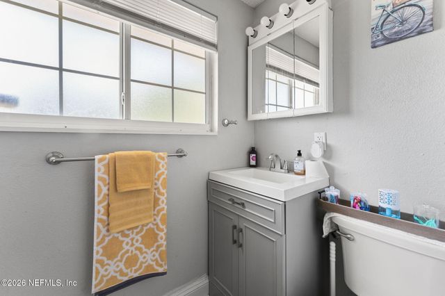 1817 BANBURY Road, Jacksonville, FL 32211