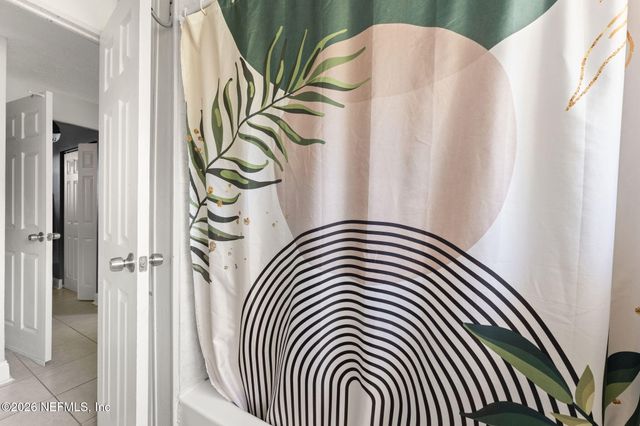 1817 BANBURY Road, Jacksonville, FL 32211