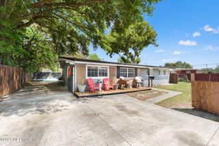 1817 BANBURY Road, Jacksonville, FL 32211