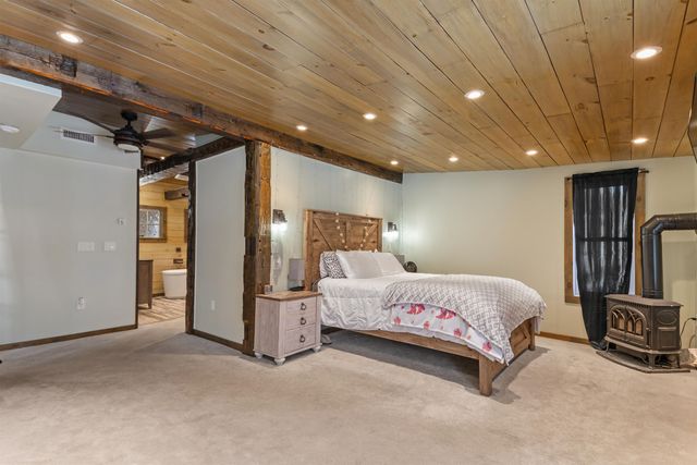 21 Bungy Road, Colebrook, NH 03576