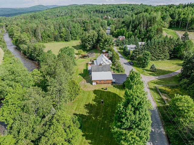 21 Bungy Road, Colebrook, NH 03576