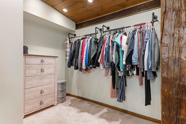 21 Bungy Road, Colebrook, NH 03576