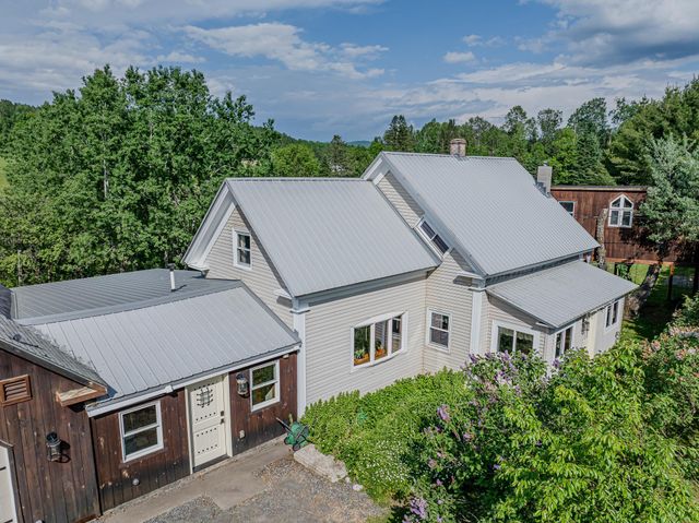 21 Bungy Road, Colebrook, NH 03576