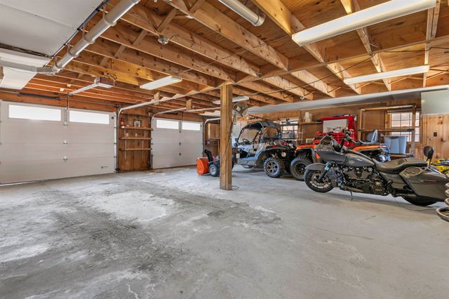 21 Bungy Road, Colebrook, NH 03576