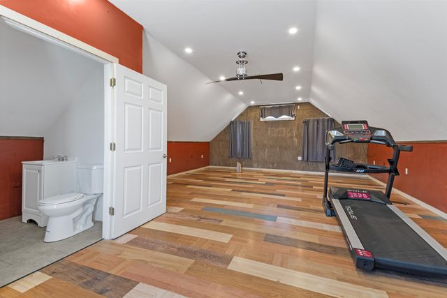 21 Bungy Road, Colebrook, NH 03576