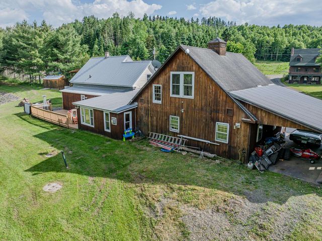 21 Bungy Road, Colebrook, NH 03576