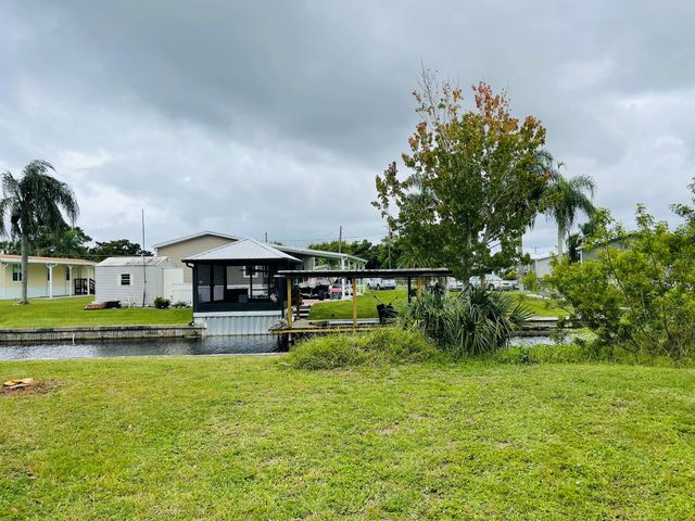 1103 Lemon Street, Okeechobee, FL 34974