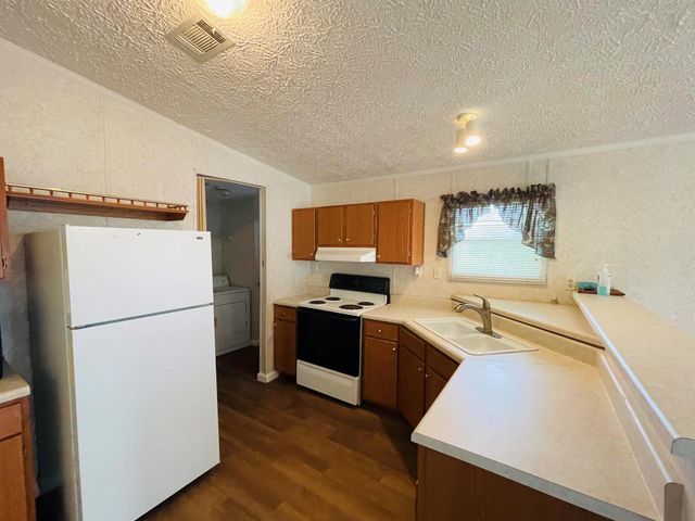 1103 Lemon Street, Okeechobee, FL 34974