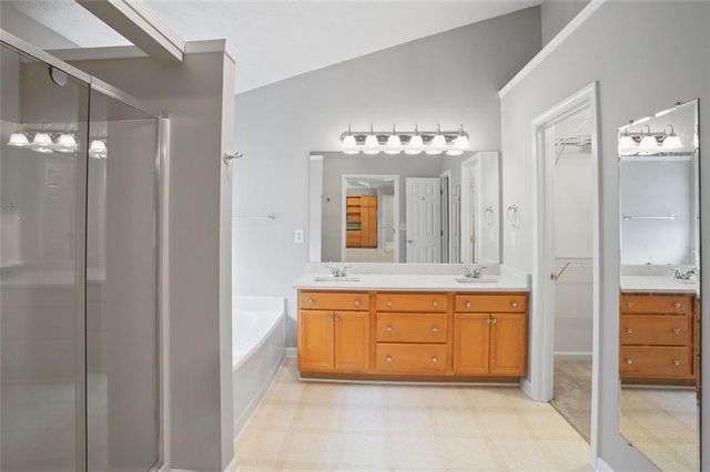 2643 WHISPERING PINES Drive, Grayson, GA 30017