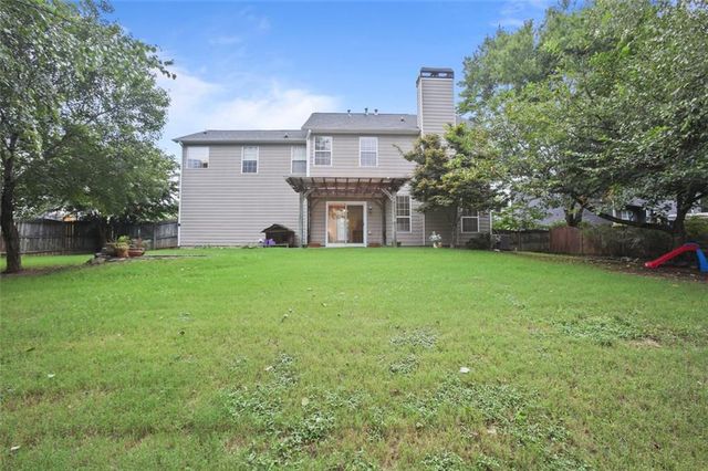 2643 WHISPERING PINES Drive, Grayson, GA 30017