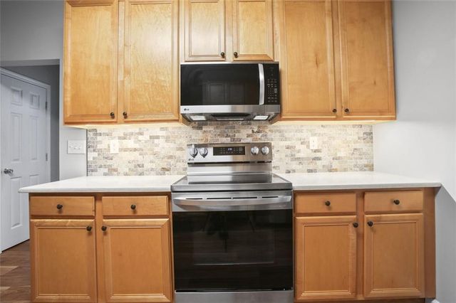 2643 WHISPERING PINES Drive, Grayson, GA 30017