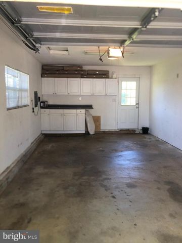 1403 SKYHAVEN CT, Herndon, VA 20170