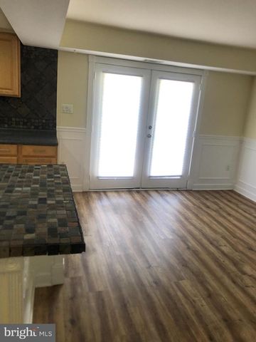 1403 SKYHAVEN CT, Herndon, VA 20170