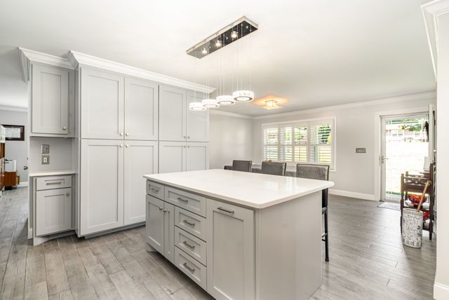 240 Green Harbor Rd, Old Hickory, TN 37138