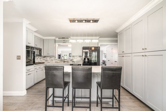 240 Green Harbor Rd, Old Hickory, TN 37138