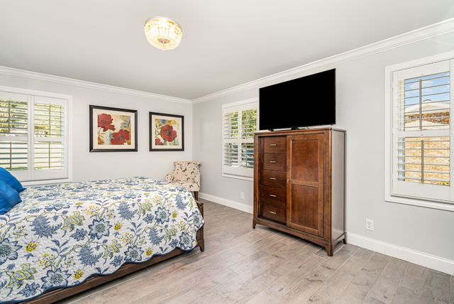 240 Green Harbor Rd, Old Hickory, TN 37138