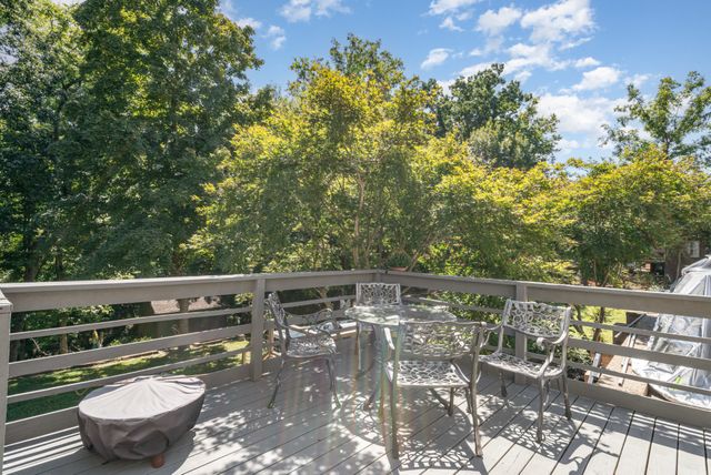 240 Green Harbor Rd, Old Hickory, TN 37138