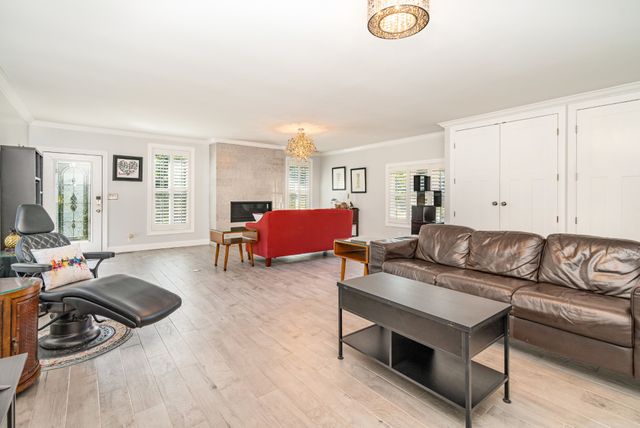 240 Green Harbor Rd, Old Hickory, TN 37138