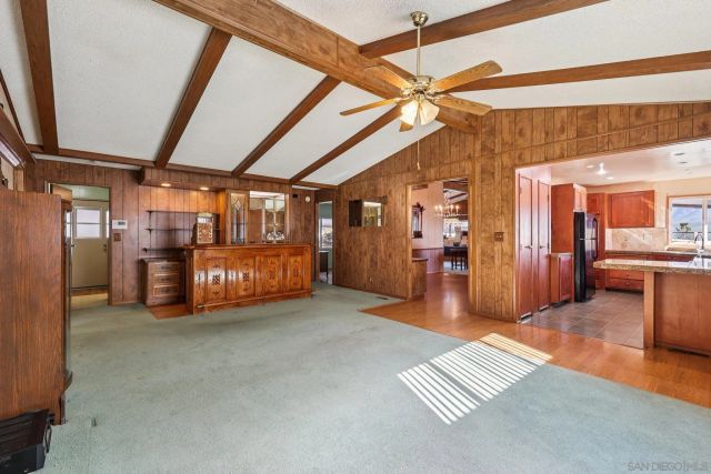 275 S Worthington St 14, Spring Valley, CA 91977